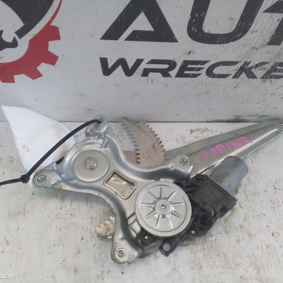 2019 Suzuki Swift Right Rear Wnd Reg Motor