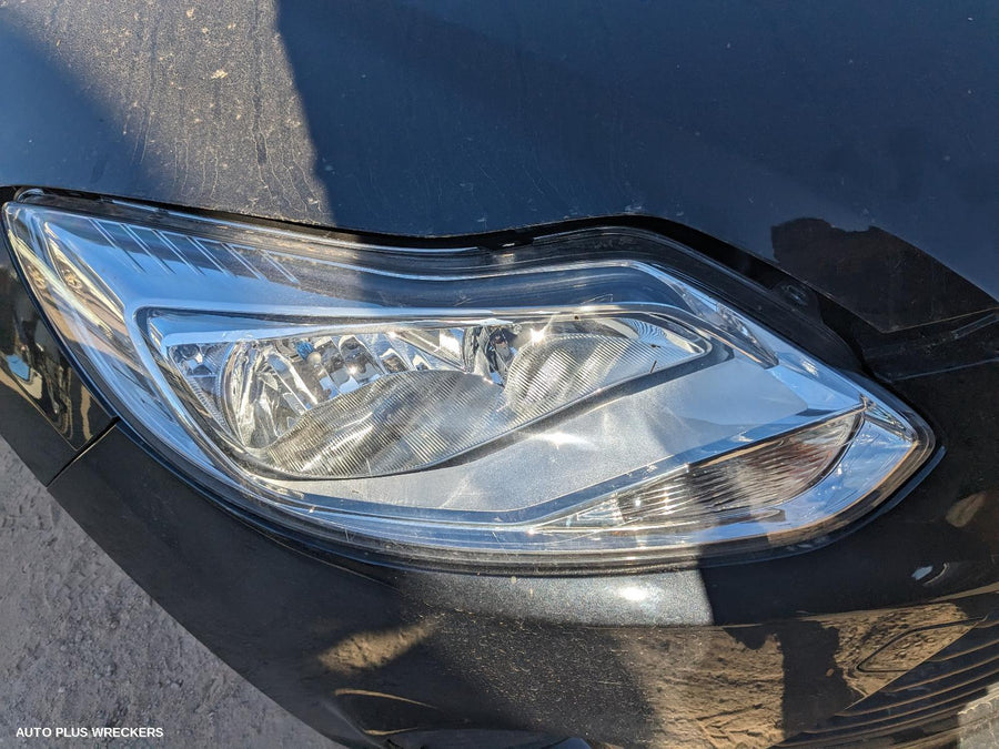 2011-2015 Ford Focus Left Taillight