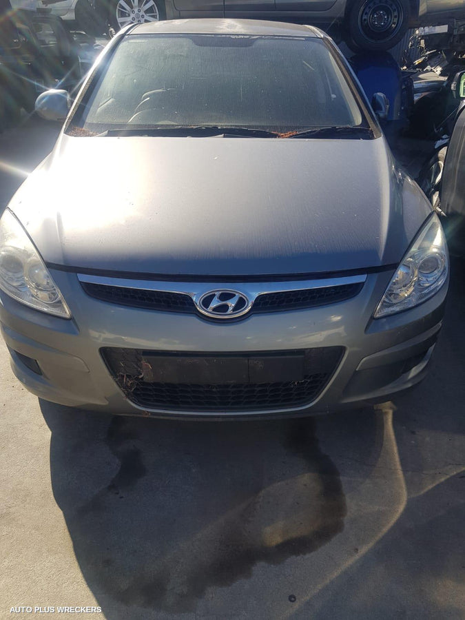 2007-2012 Hyundai I30 Parcel Shelf Cargo Blind