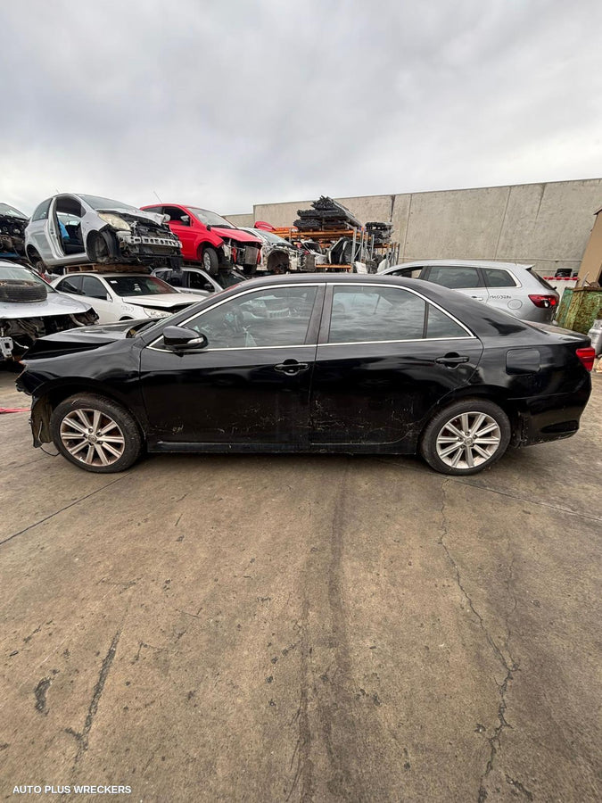 2013 Toyota Camry Door Boot Gate Lock