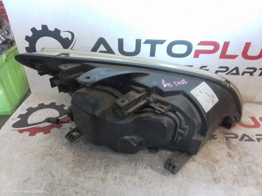 2005 Ford Focus Left Headlamp