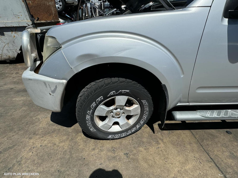 2009 Nissan Navara Rear Garnish