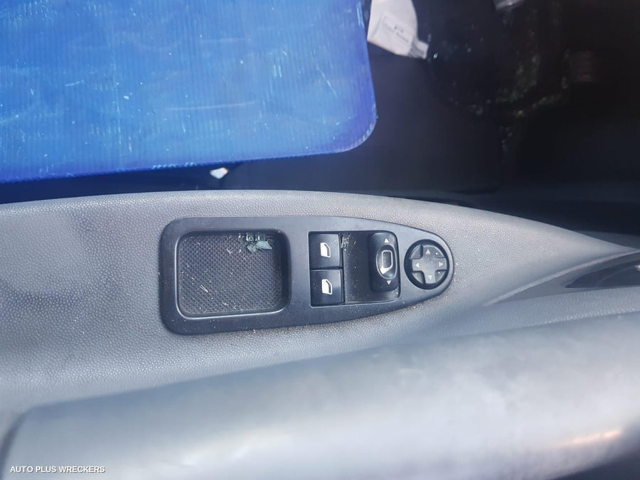 2009 Fiat Scudo Left Front Door
