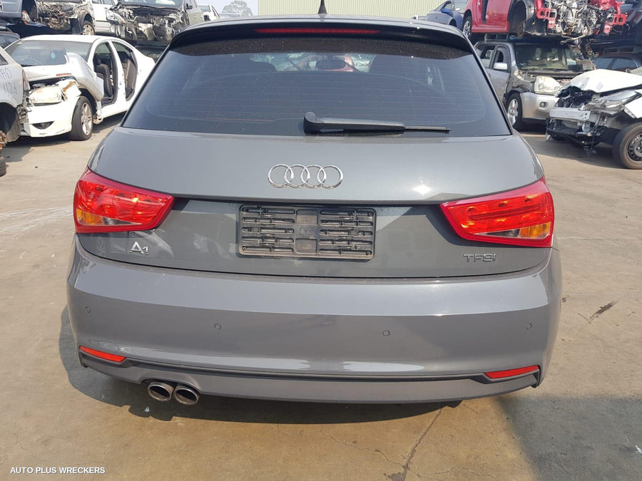 2017 AUDI A1 RIGHT DOOR MIRROR