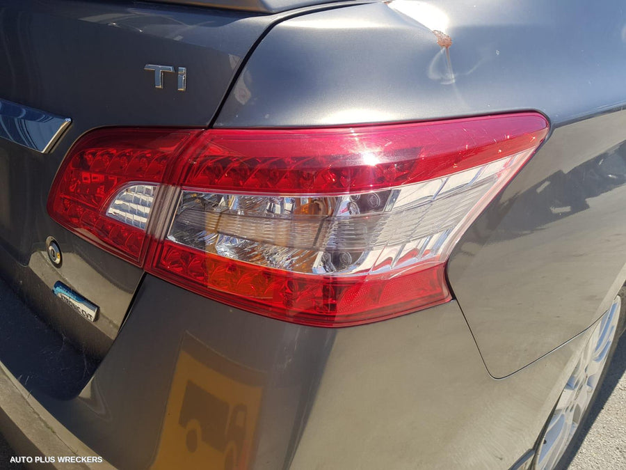 2013 Nissan Pulsar Door Boot Gate Lock