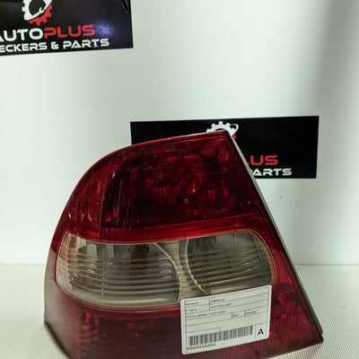 2002 Toyota Corolla Left Taillight