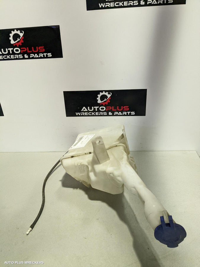 2012 Hyundai I20 Washer Bottle