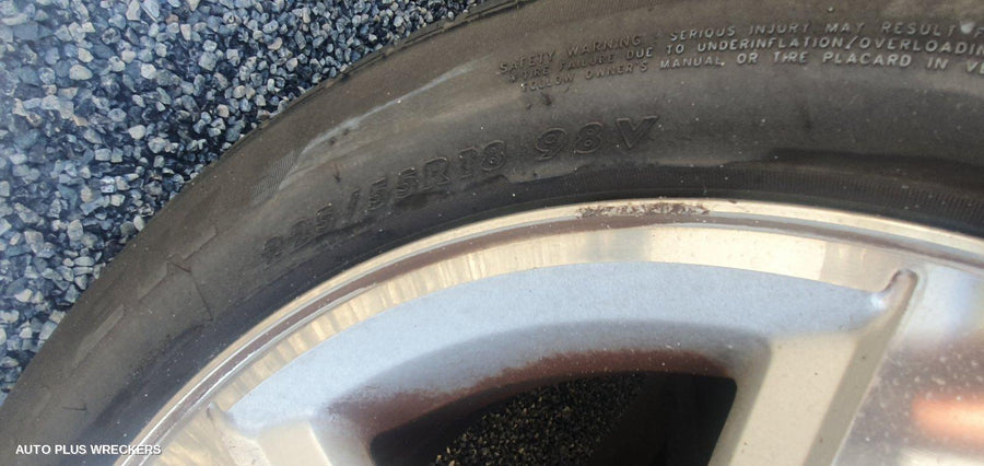 2007 Dodge Avenger Left Taillight