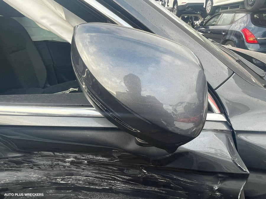 2018 Volkswagen Tiguan Console