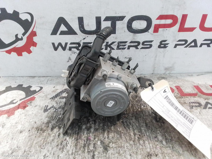 2013-2019 Mazda 3 Abs Pump Modulator