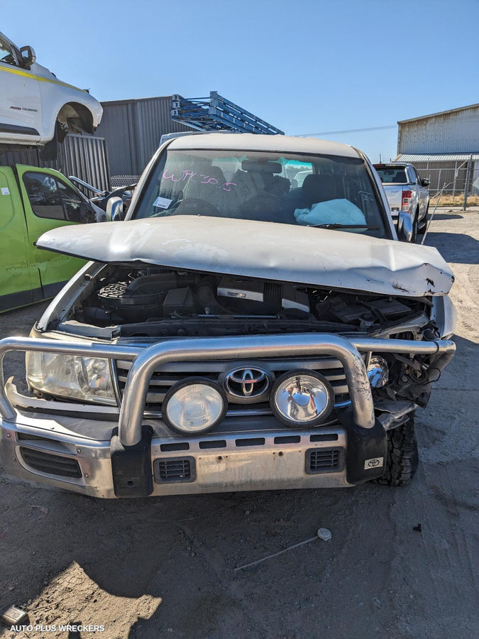 2007 Toyota Landcruiser Left Taillight