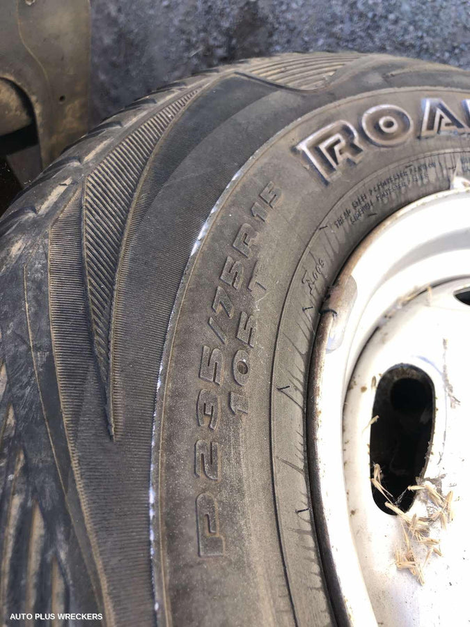 2008 Ford Ranger Left Front Door