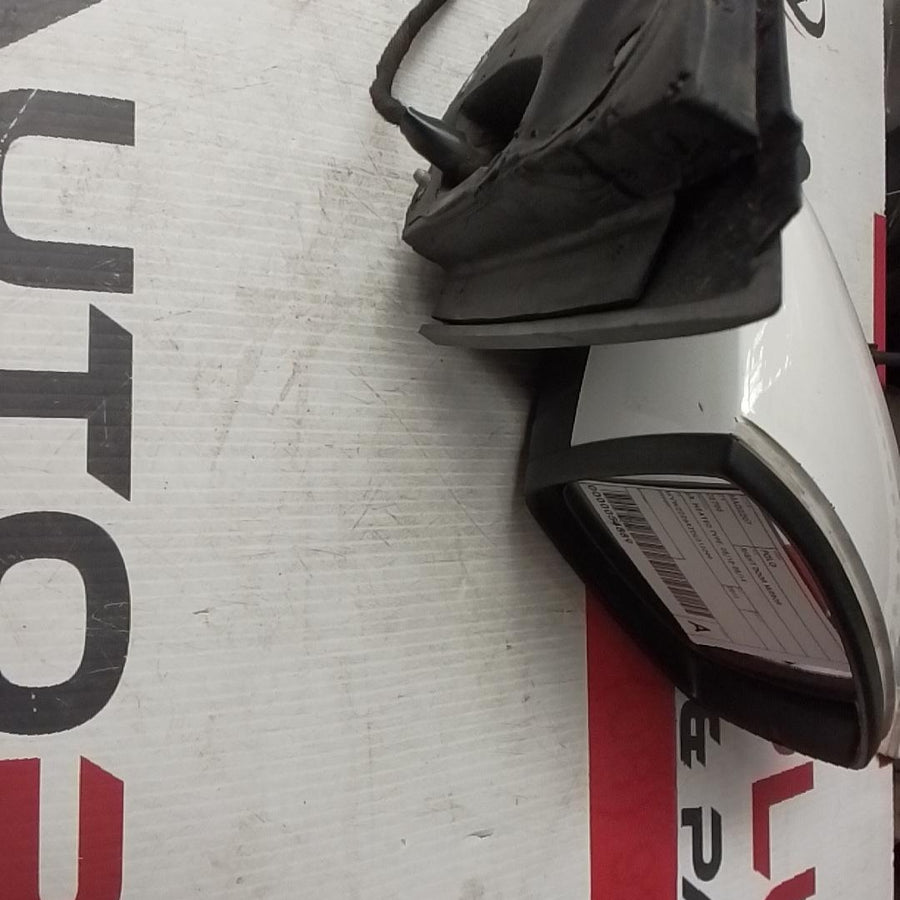 2010-2014 Volkswagen Polo Right Door Mirror