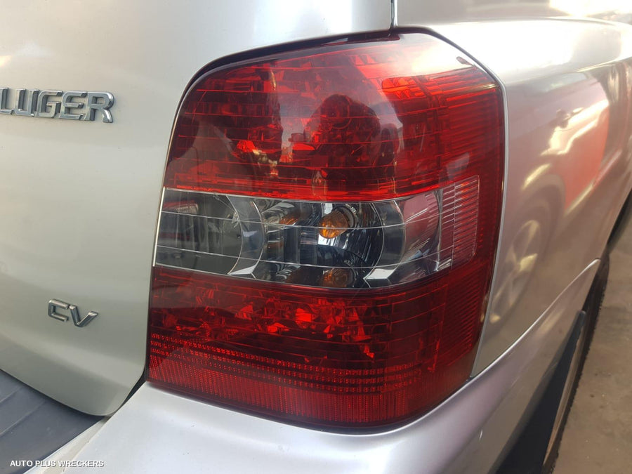 2001-2007 Toyota Kluger Right Front Door