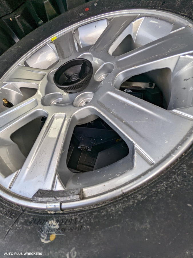 2008 Holden Commodore Right Door Mirror