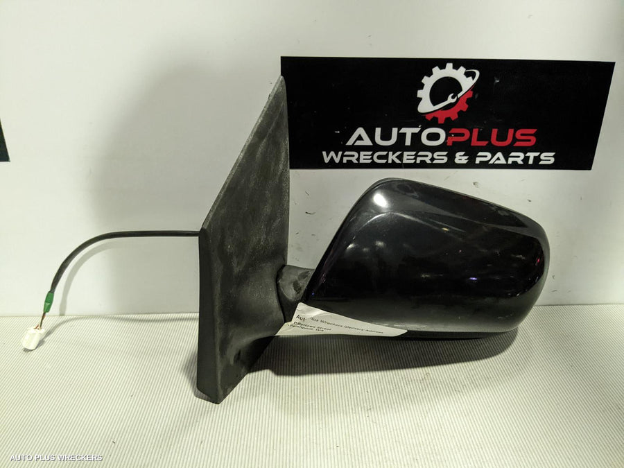 2006 Toyota Yaris Left Door Mirror