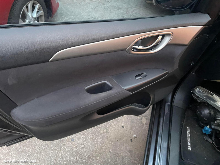 2013 Nissan Pulsar Left Guard