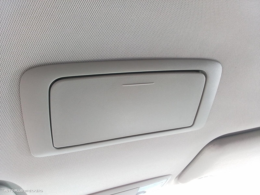 2017 Mitsubishi Outlander Sunvisor