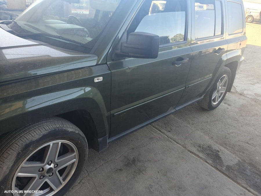 2008 Jeep Patriot Right Door Mirror