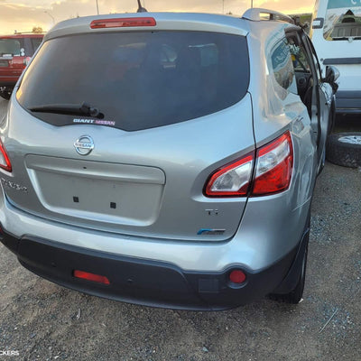 2010 Nissan Dualis Sunvisor