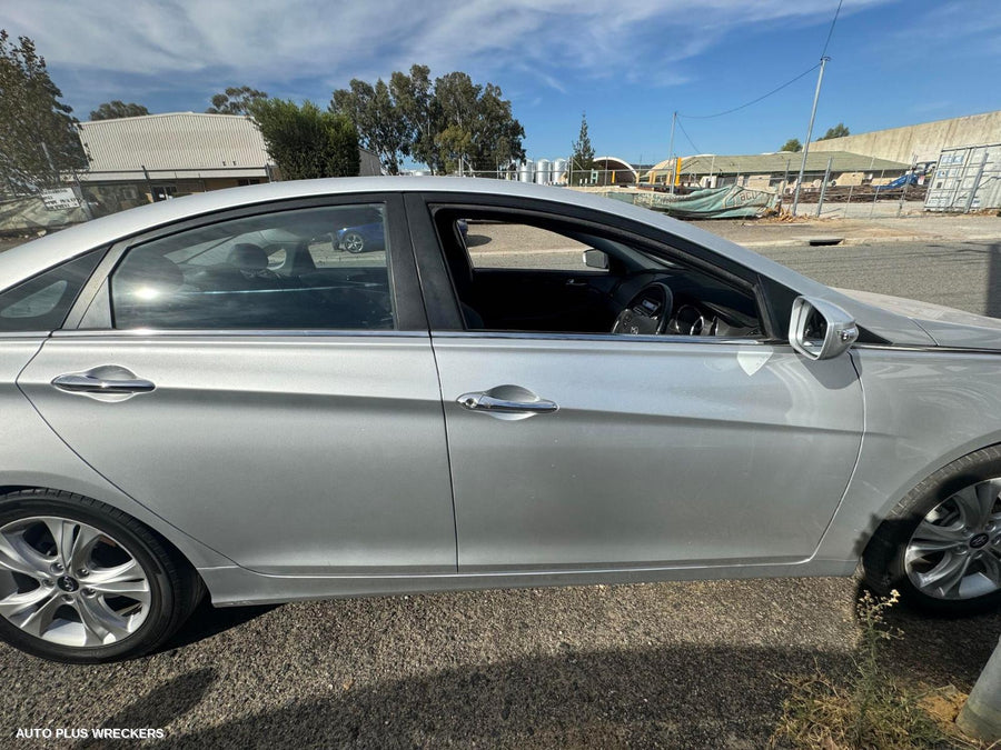 2011 Hyundai I45 Grille