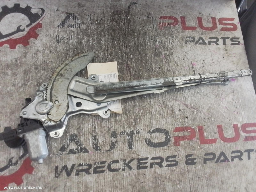 2008 Suzuki Swift Right Front Window Reg Motor