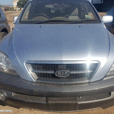 2003-2009 Kia Sorento Left Front Door Window