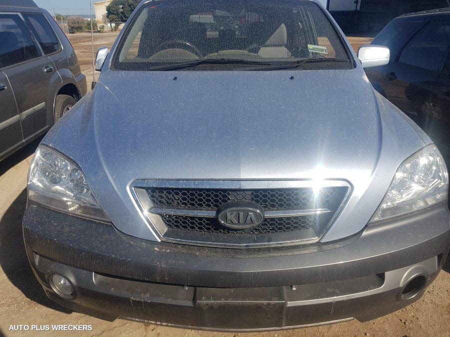 2005 Kia Sorento Left Guard