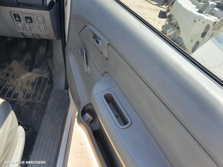 2008 Toyota Hilux Sunvisor