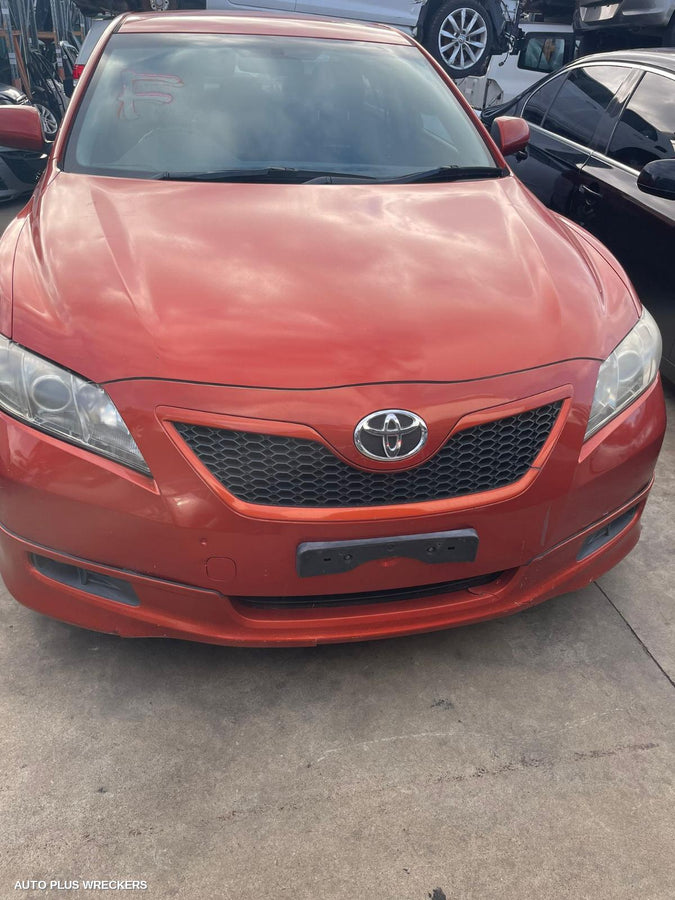 2007 Toyota Camry Rear Garnish