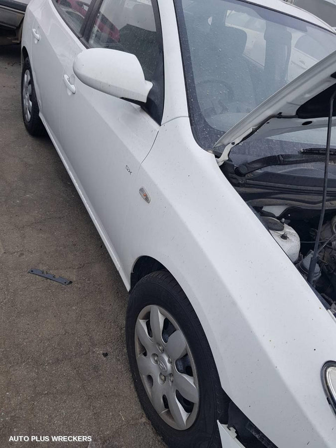 2008 Hyundai Elantra Left Taillight