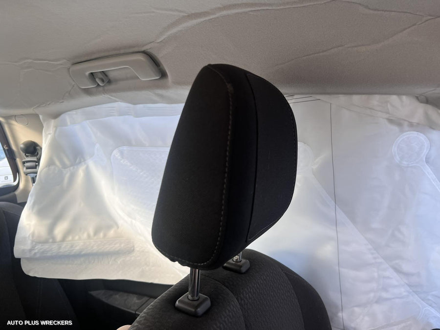 2017 Holden Colorado Headrest