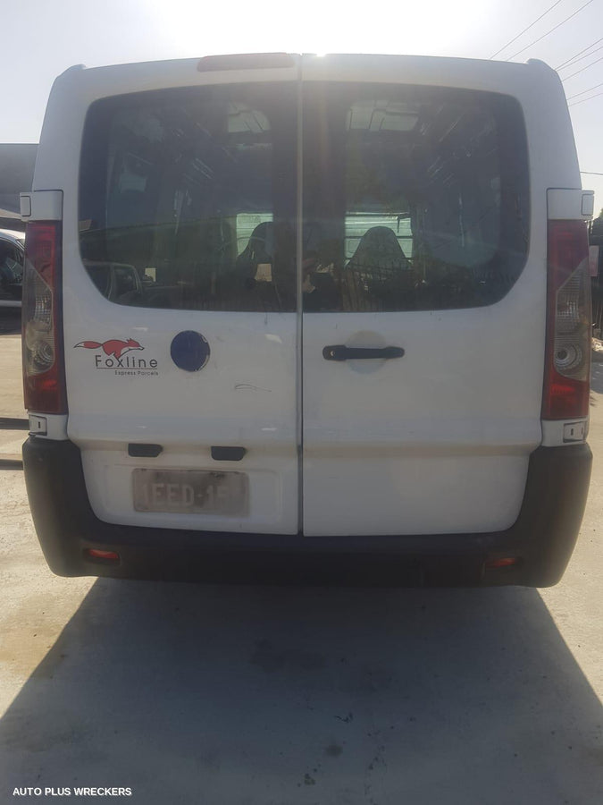 2013 Fiat Scudo Right Door Mirror