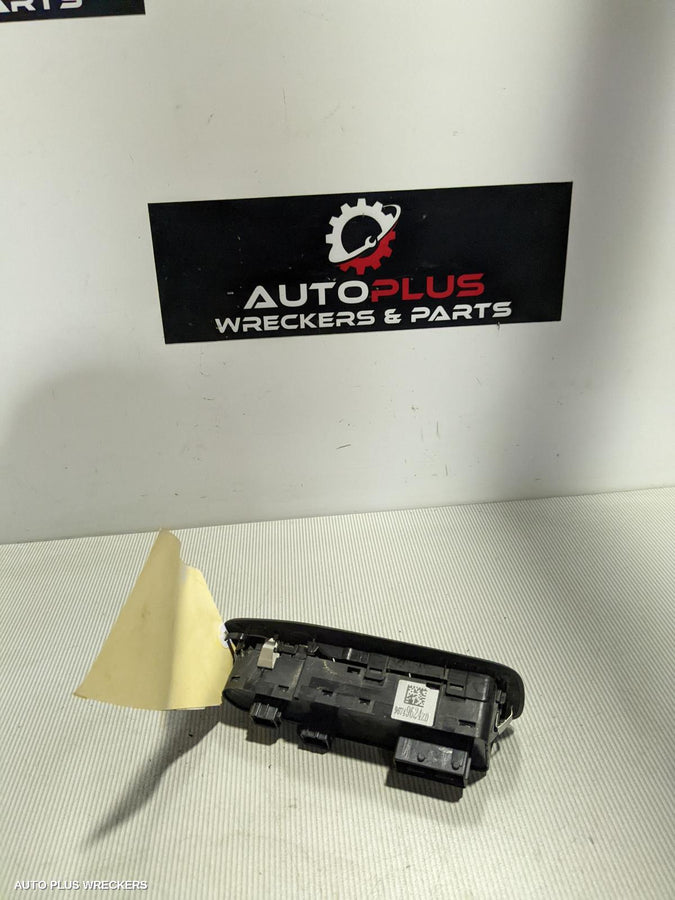 2016 Peugeot 2008 Pwr Dr Wind Switch