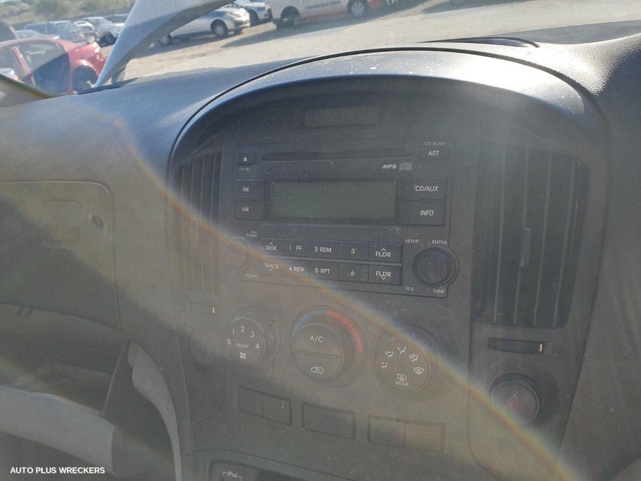 2010 Hyundai Iload/imax Instrument Cluster