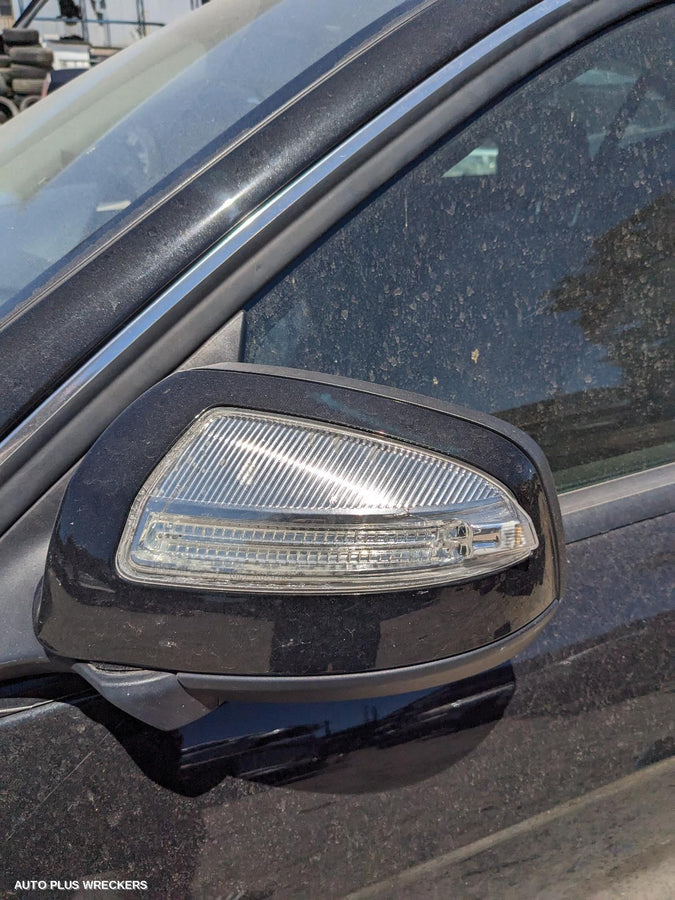 2007 Mercedes C Class Right Front Door