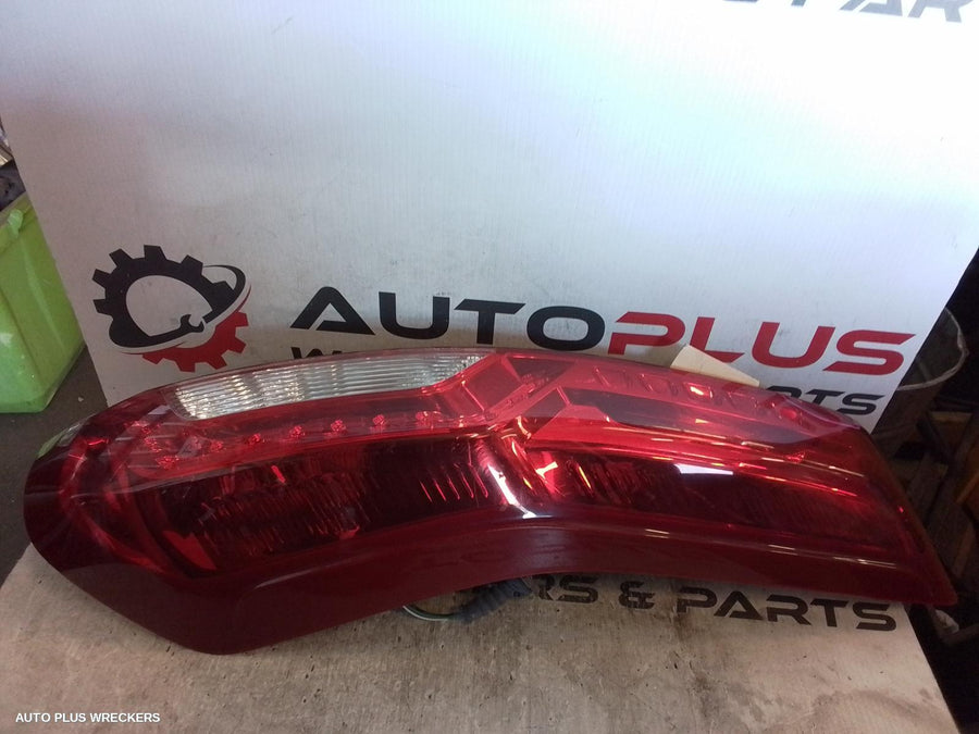 2010-2013 Nissan Xtrail Right Taillight