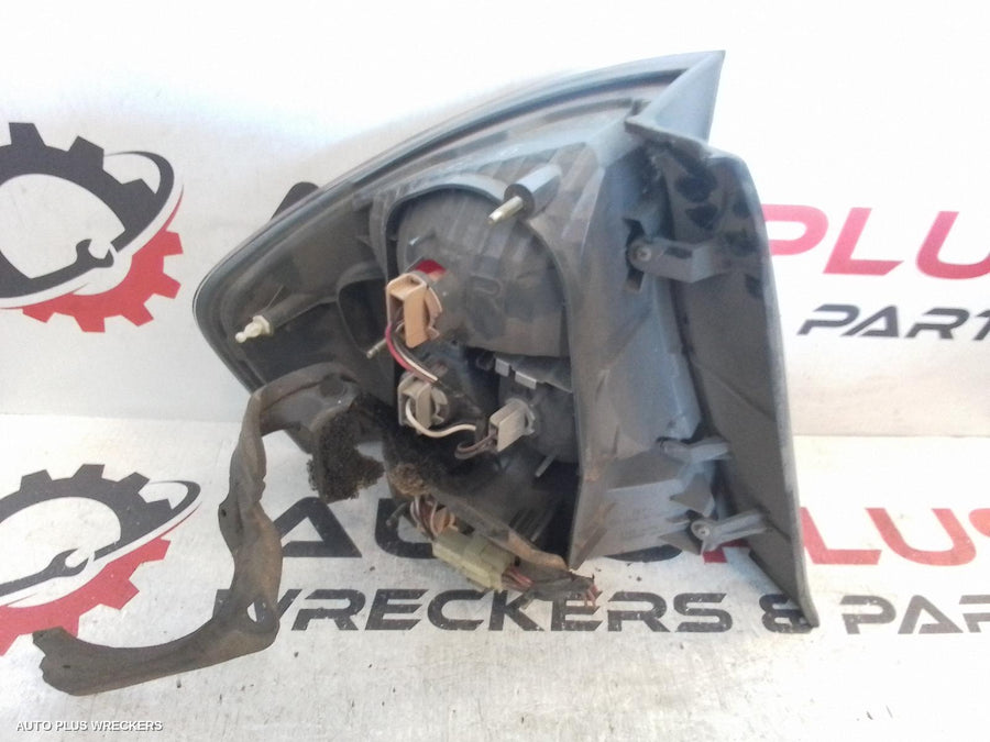 2004 Subaru Liberty Right Taillight