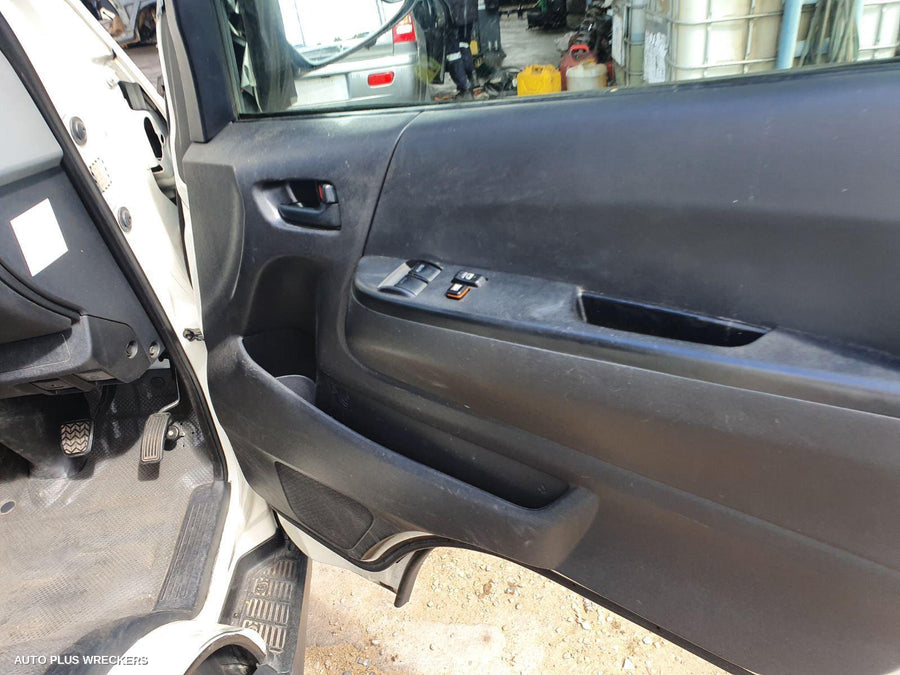 2011 Toyota Hiace Pwr Dr Wind Switch