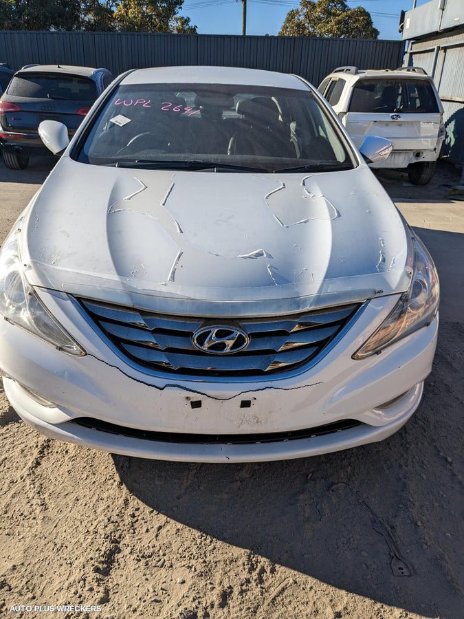 2010-2013 Hyundai I45 Rear Garnish