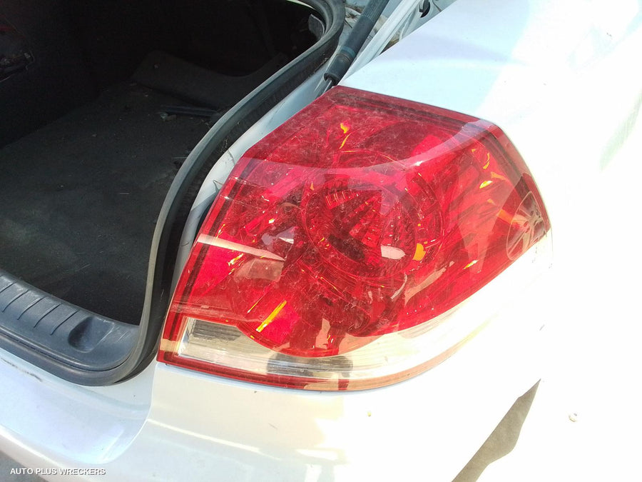 2006 Holden Commodore Left Front Door