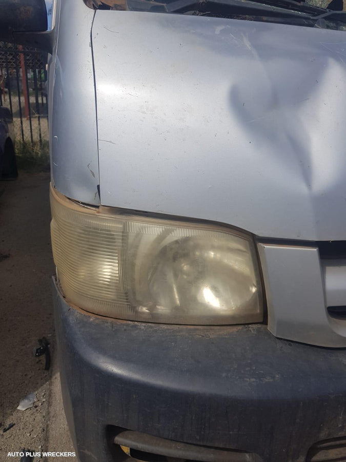 2005 Toyota Hiace 3rd Seat