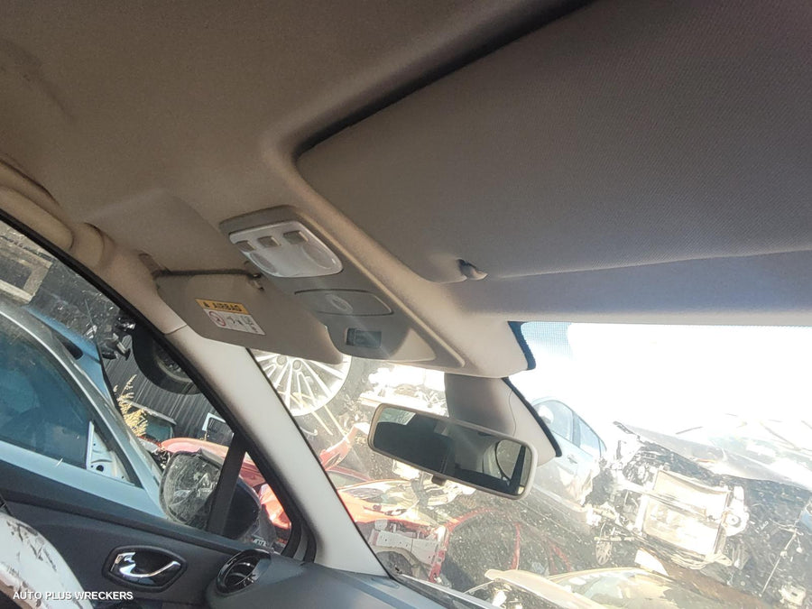 2014 Renault Clio Left Taillight