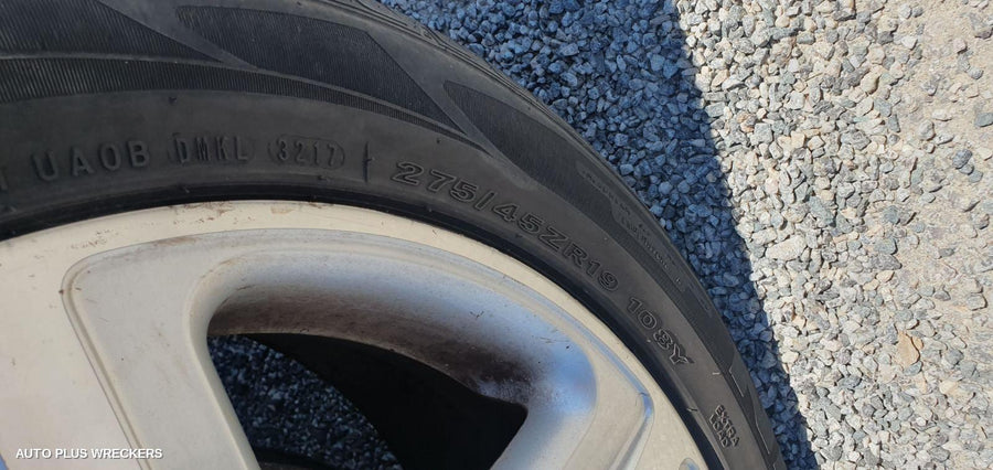 2004 Volkswagen Touareg Left Guard