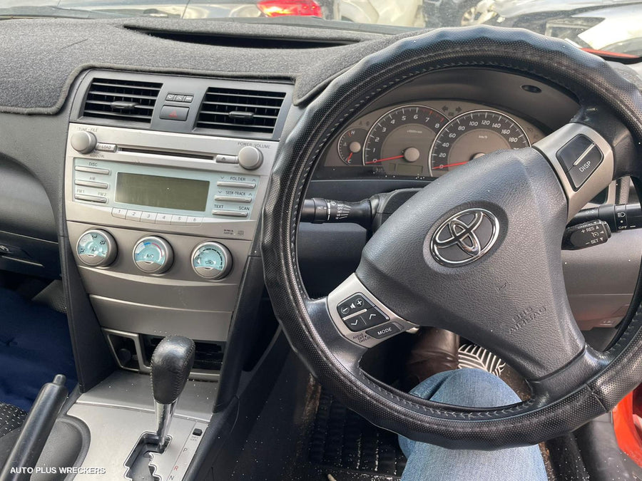 2007 Toyota Camry Rear Garnish