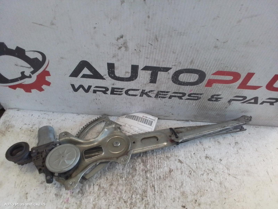 2006-2016 Toyota Yaris Right Front Window Reg Motor