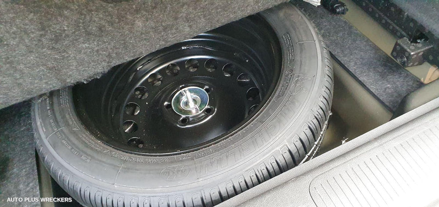 2019 Holden Astra Right Rear Door Sliding