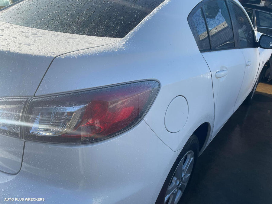 2009-2013 Mazda 3 Left Rear Door Window