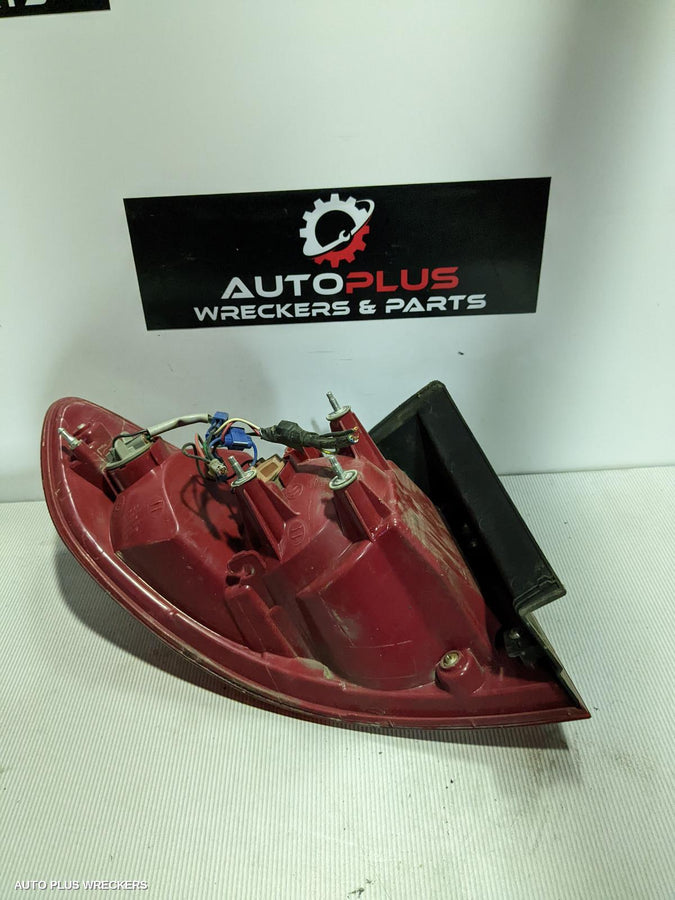 2007 HYUNDAI SANTA FE RIGHT TAILLIGHT