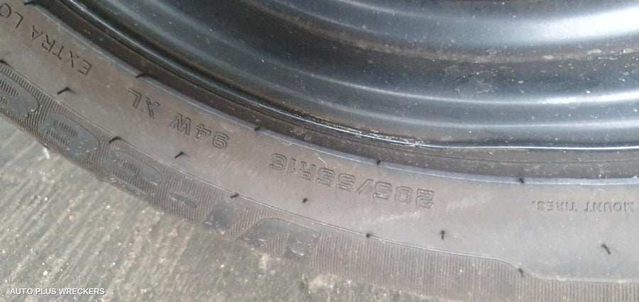 2014 Toyota Corolla Instrument Cluster